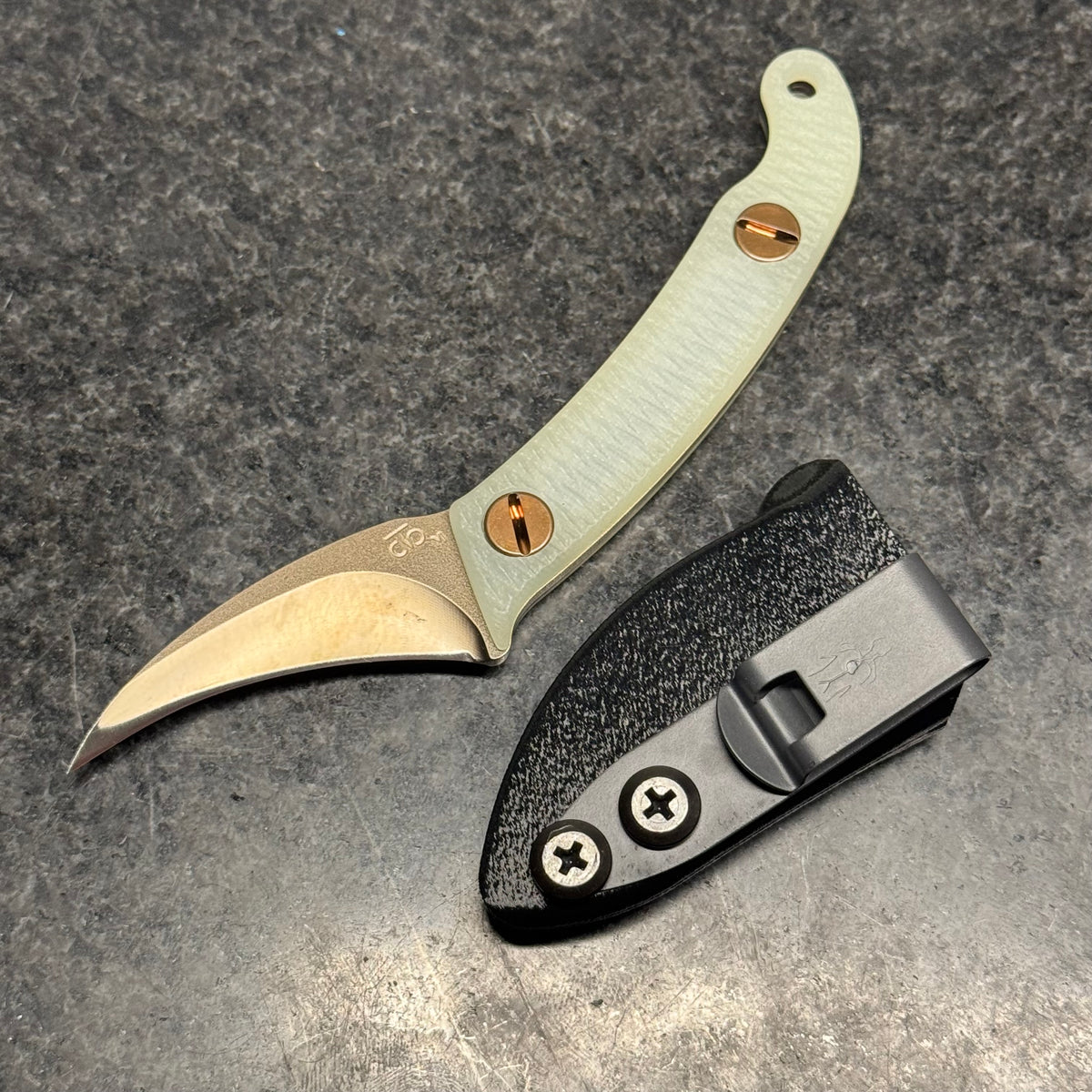 Couteau Survival Ed's Manifesto Pressurecult PC NOMADE - Noir, Léger, USA